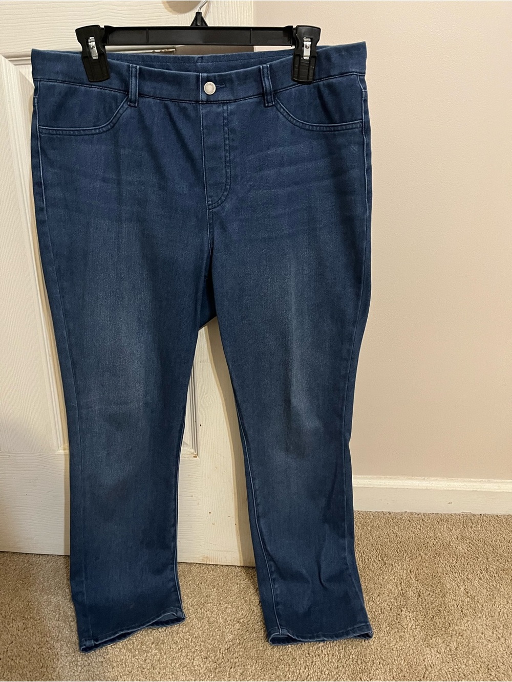 Uniqlo Women's Skinny Jeans in Dark Blue Denim